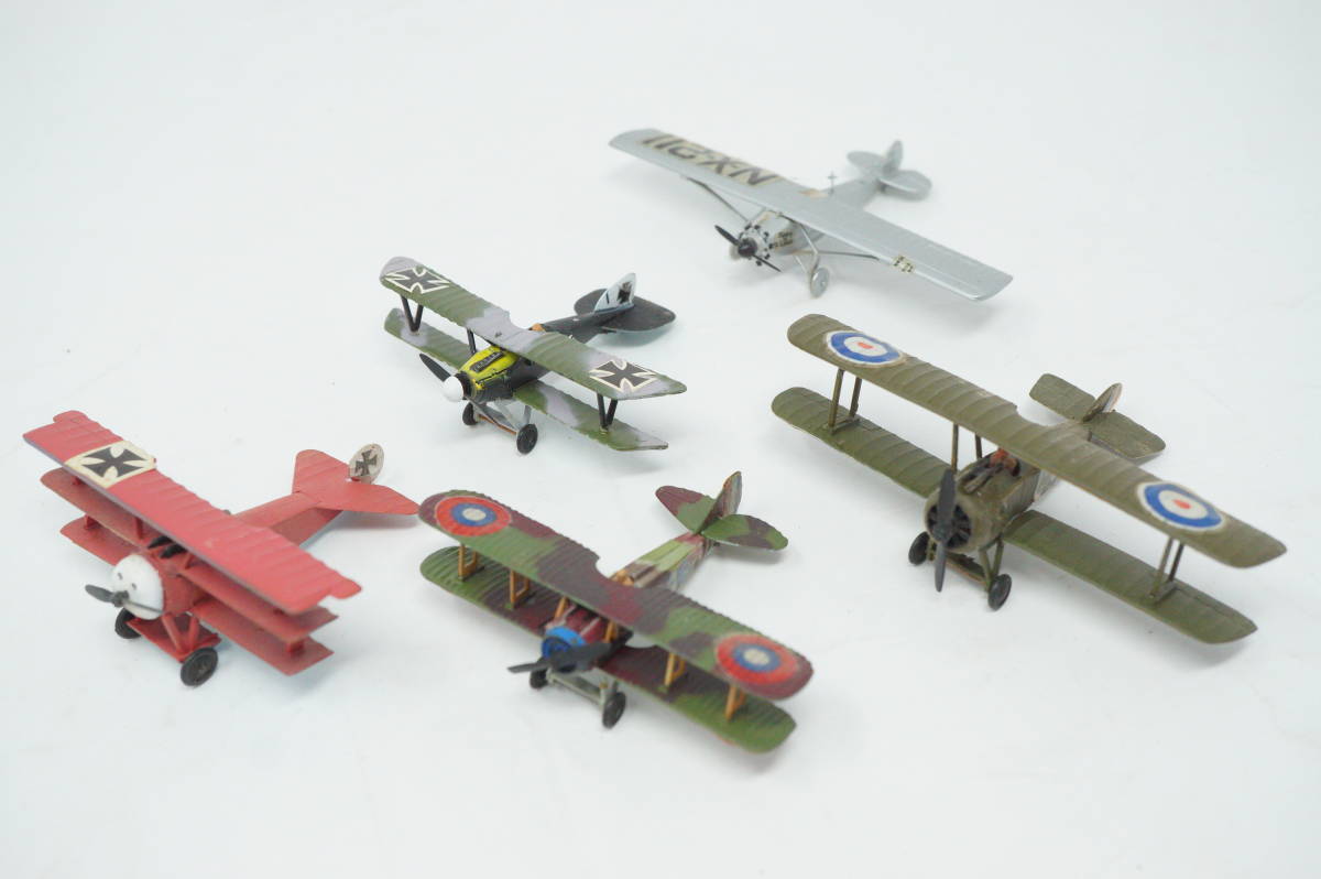 玩具 歴史的な航空機のコレクション 古い飛行機、複葉機、三階建て飛行機 x5 1016D12の画像1