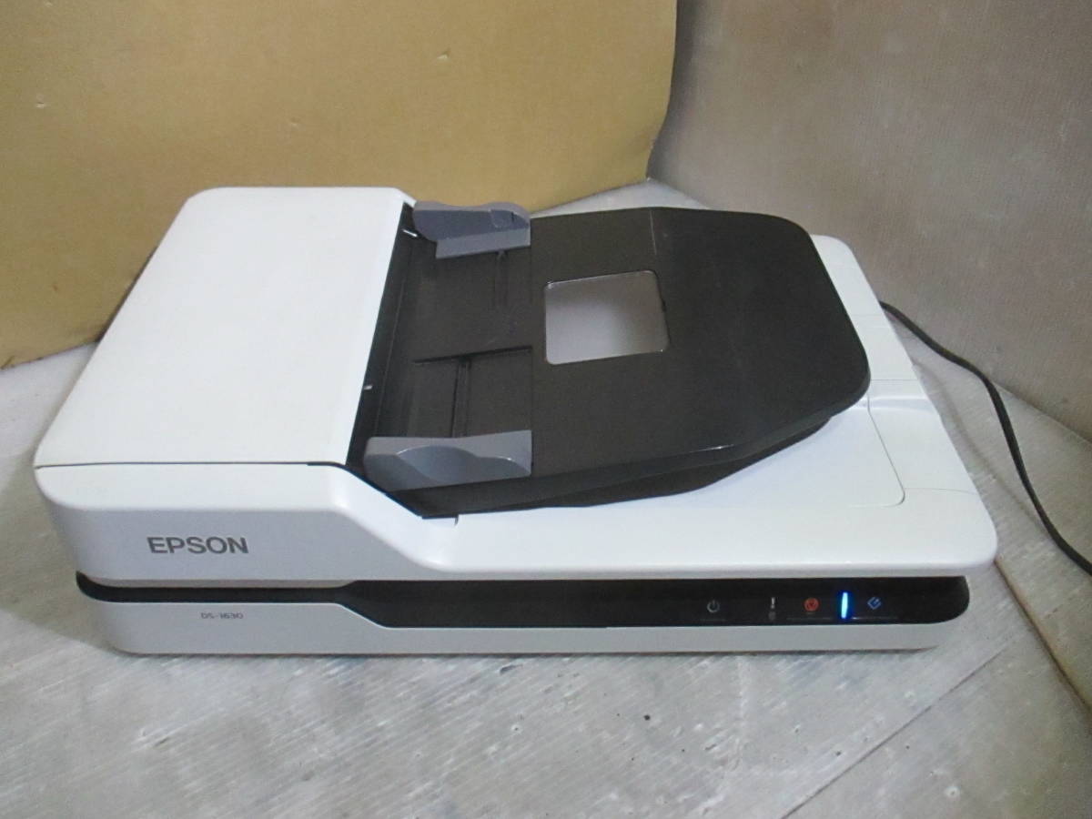 ★EPSON A4フラットベッドスキャナー DS-1630総合スキャンカウンター数43枚★_画像1