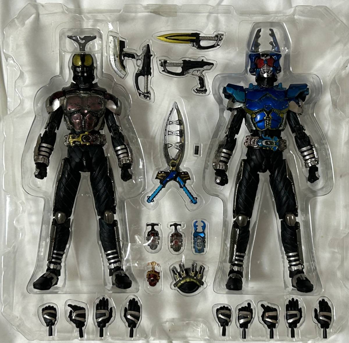 1円～ S.I.C 仮面ライダーカブト 3点セット 中古 欠品・破損あり　ダークカブト&ガタック　キックホッパー&パンチホッパー バンダイ_画像5