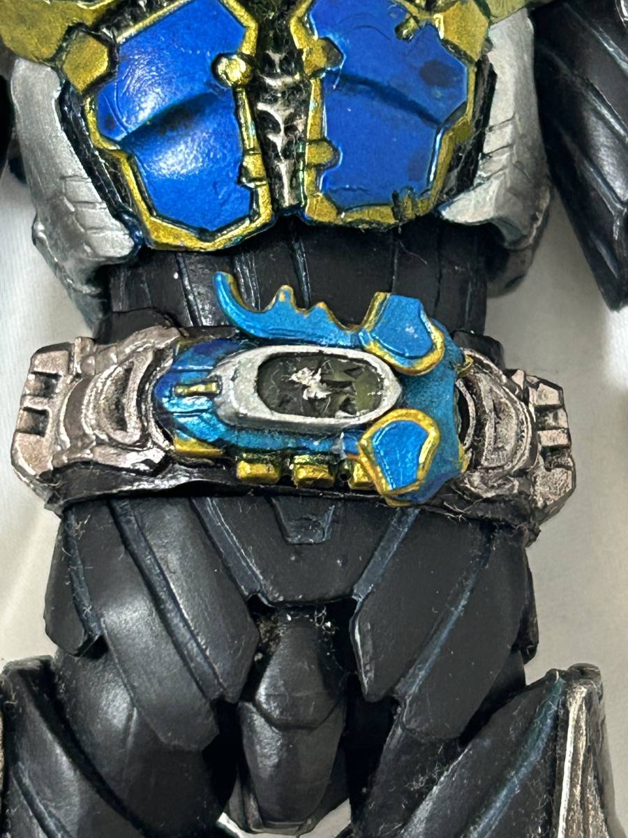 1円～ S.I.C 仮面ライダーカブト 3点セット 中古 欠品・破損あり　ダークカブト&ガタック　キックホッパー&パンチホッパー バンダイ_ゼクターの角が折れています。