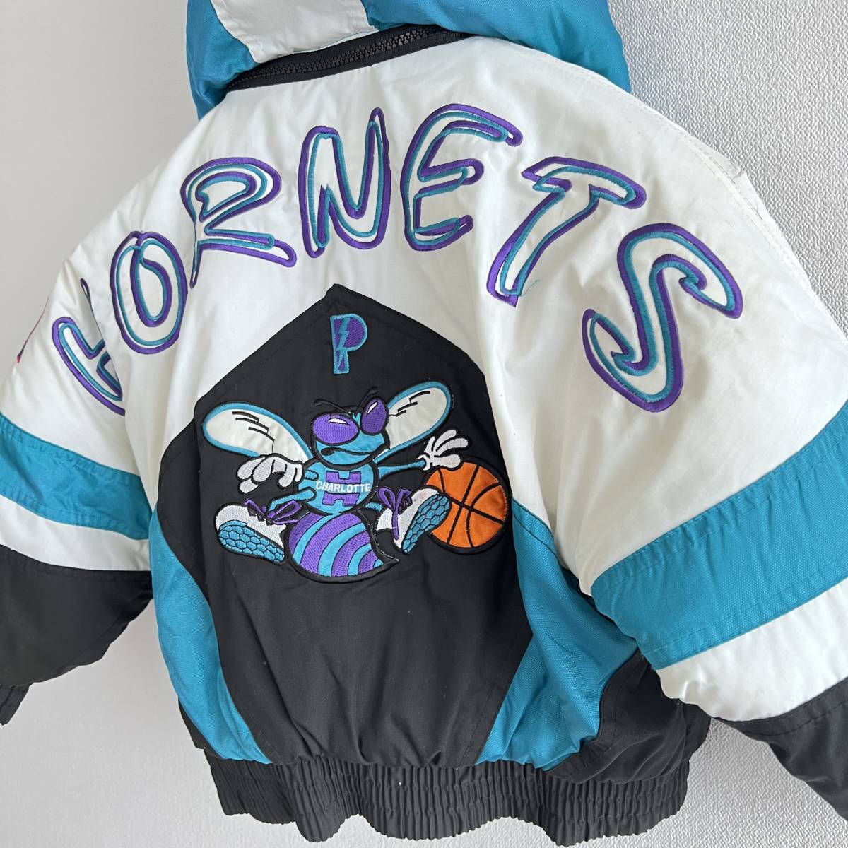 90s 韓国製 Charlotte Hornets シャーロットホーネッツ 中綿入りジャケット ベビーサイズ M PRO PLAYER_画像6