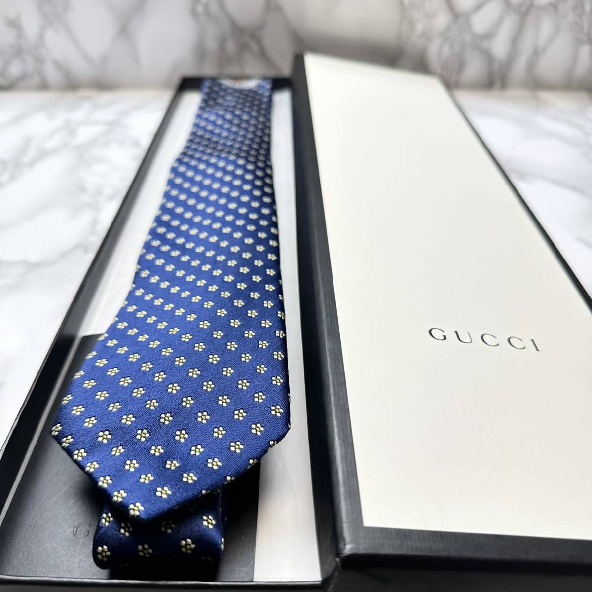 極美品 激レア 現行タグ GUCCI ネクタイ シルク100% ワンポイント