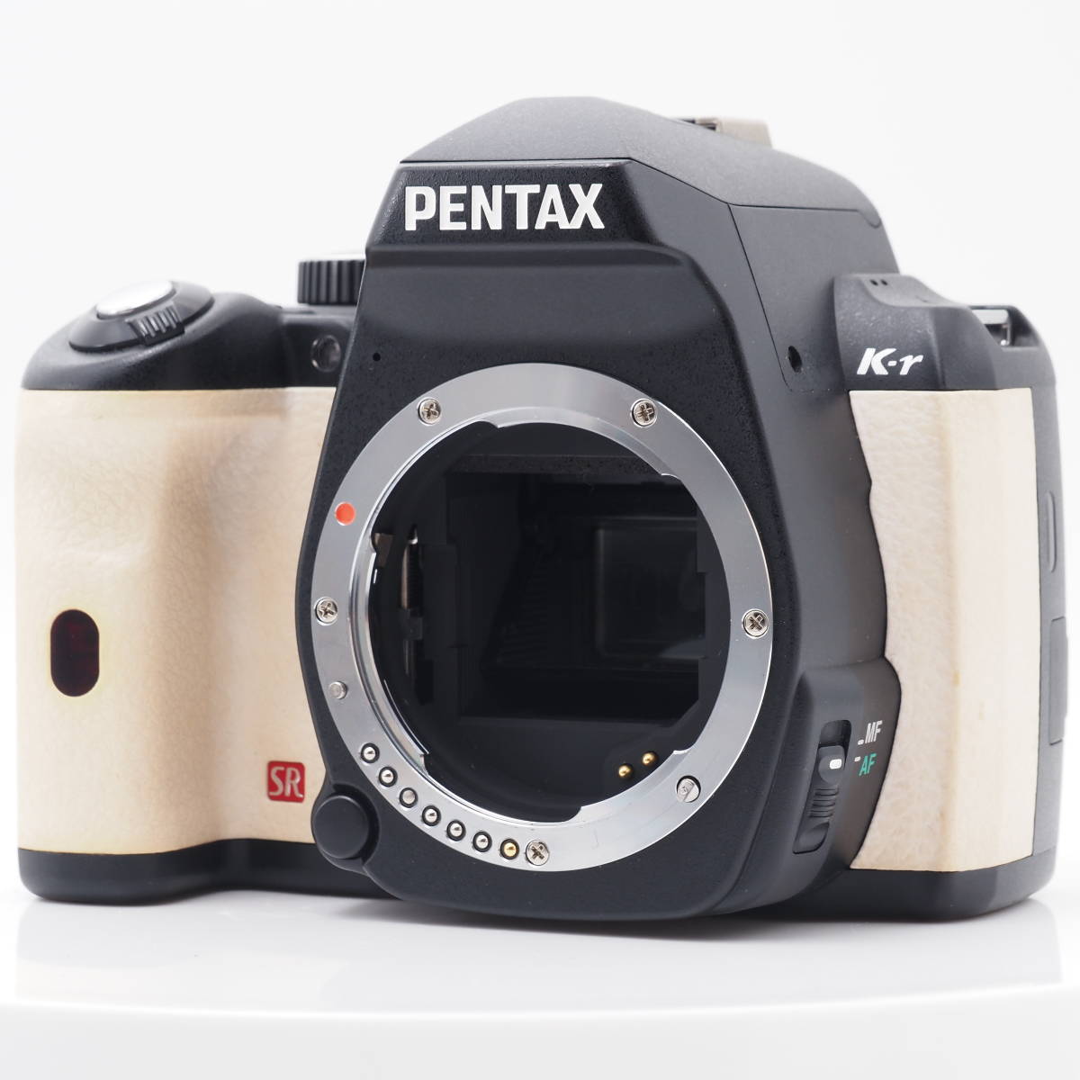 充実の品 デジタル一眼レフカメラ 101312☆ほぼ新☆PENTAX K-r WH K