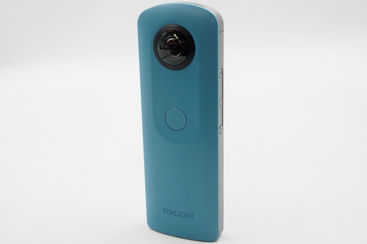 ★☆全額返金保証！最速発送！【RICOH 360度カメラ RICOH THETA SC ブルー 美品】★☆（202310-23580-kaitori）_画像1