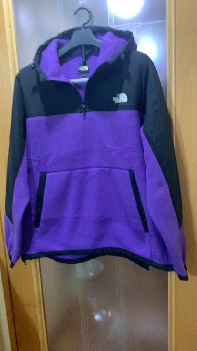 中古品!THE NORTH FACE フーディー パーカー