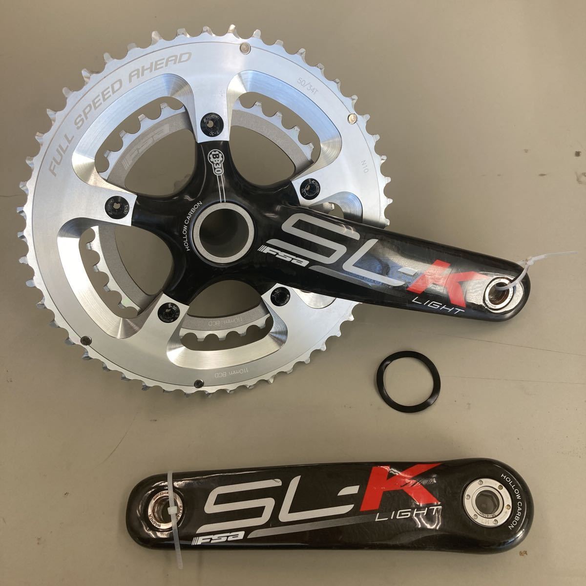 FSA SL-K LIGHT HOLLOW CARBON BB30 BCD110 50/34T 170L 美品 FSA SL-K LIGHT HOLLOW CARBON BB30 BCD110 50/34T 170L 美品