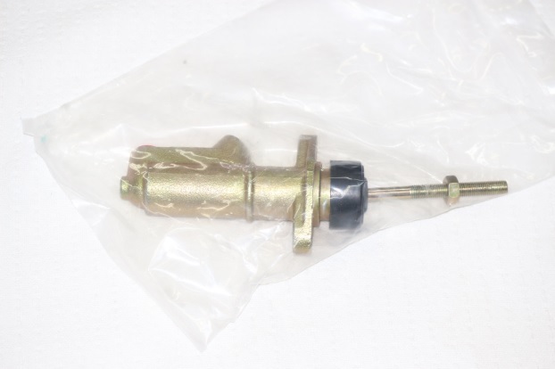  free shipping Jaguar clutch master cylinder E-Type/S-Type/MK10/420G CLASSIC C27186 original OEM