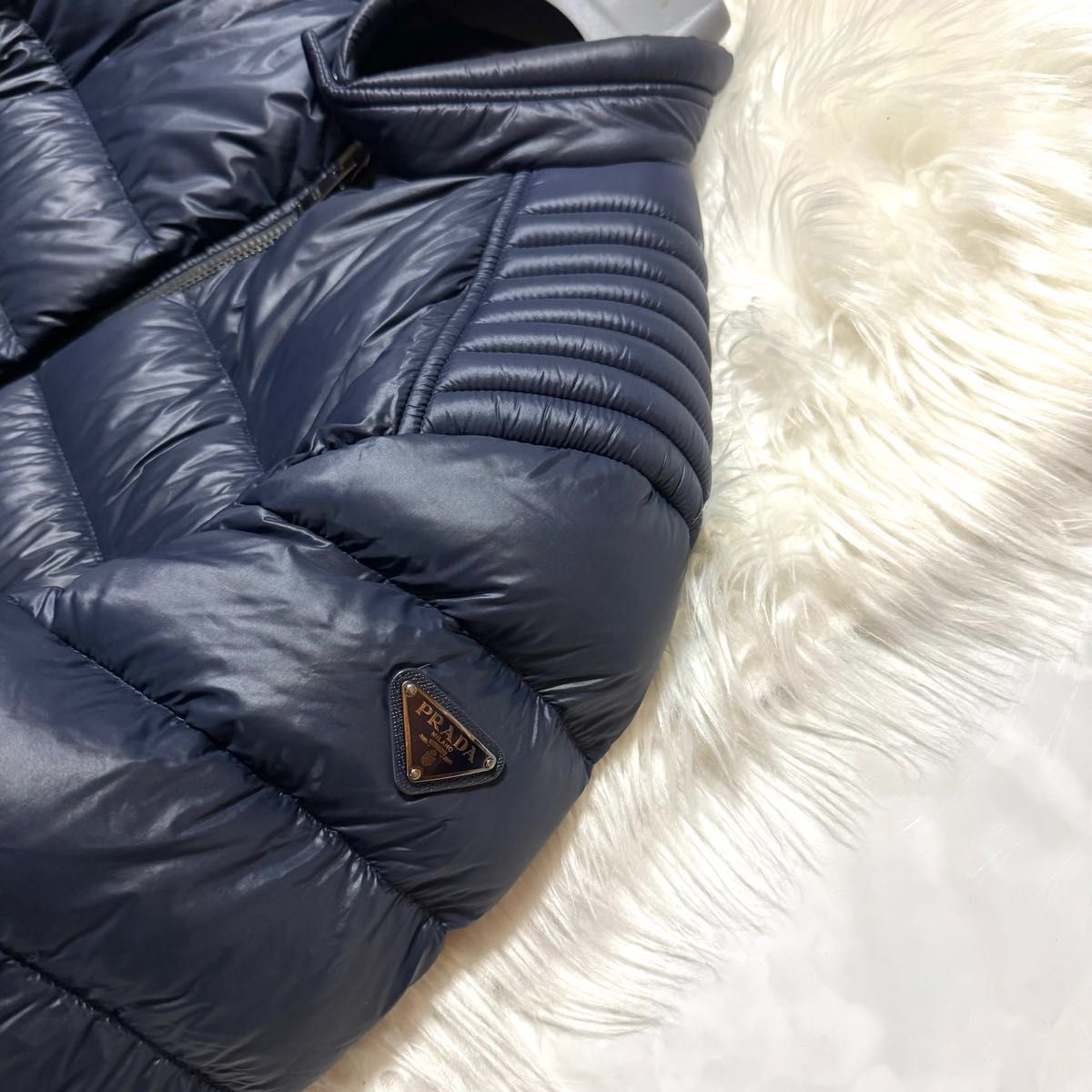 本物 美品 プラダ 袖 レザートライアングルタグ ZIP UP バイカー 本物 美品 プラダ 袖 レザートライアングルタグ ZIP UP バイカー