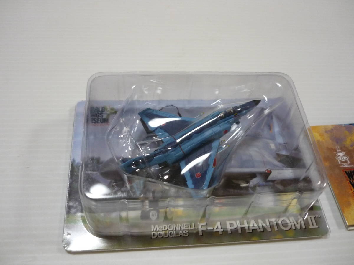 [管01]【送料無料】ミニカー 1/200 航空自衛隊 RF-4EJ改 ファントムII 第8飛行隊 パンサーズ 着陸状態 ワールドウイングスミュージアムの画像2