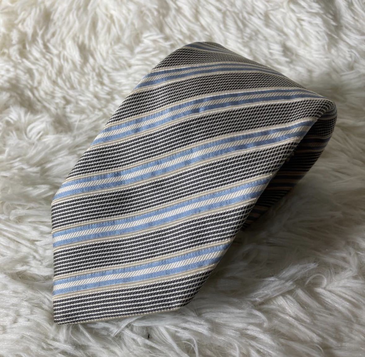 [ apparel ]* beautiful goods * HOGO BOSS Hugo Boss silk necktie multi stripe white silver stylish old clothes business formal 