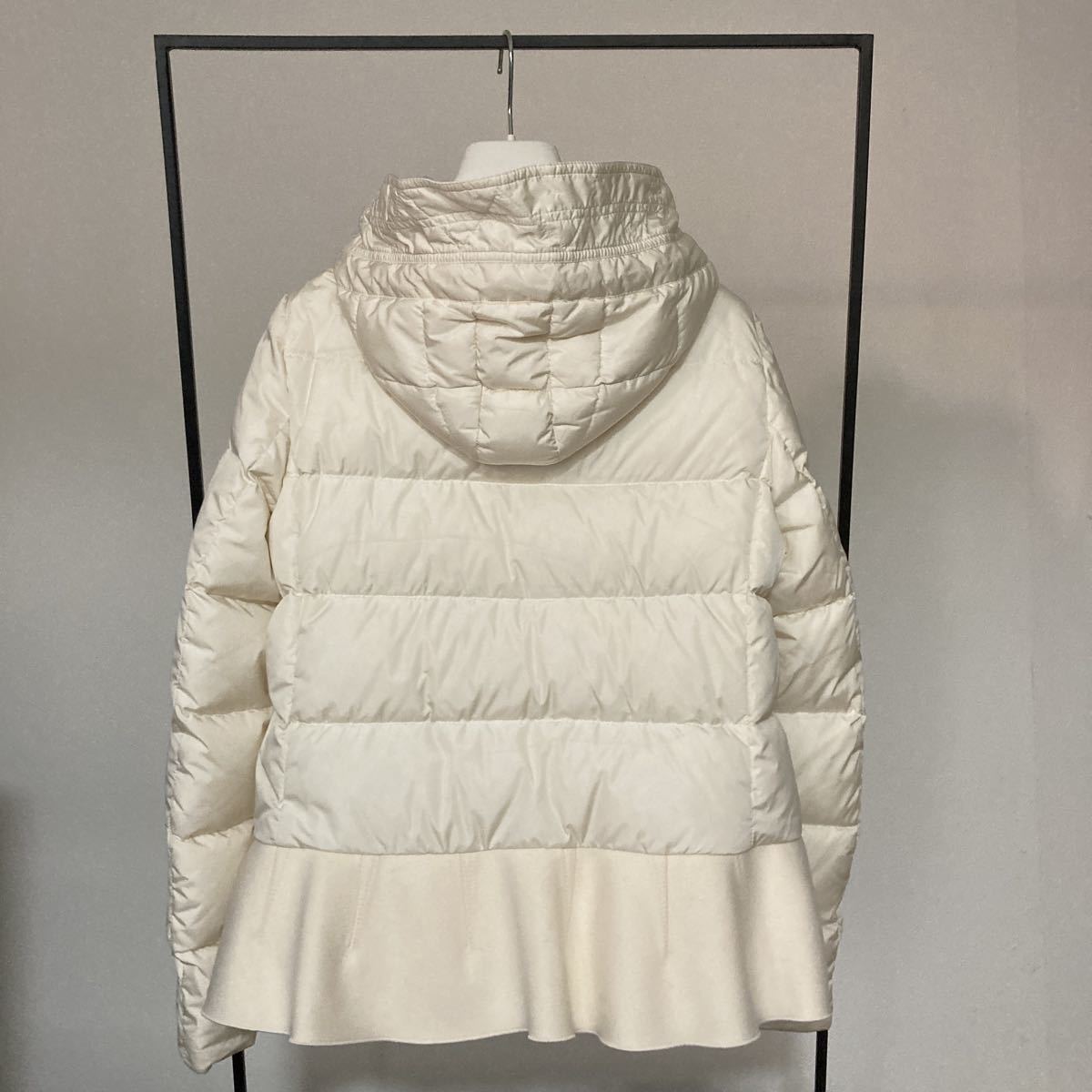 モンクレール★MONCLER★NESEA★ネセア★ホワイト1★フリルダウン★