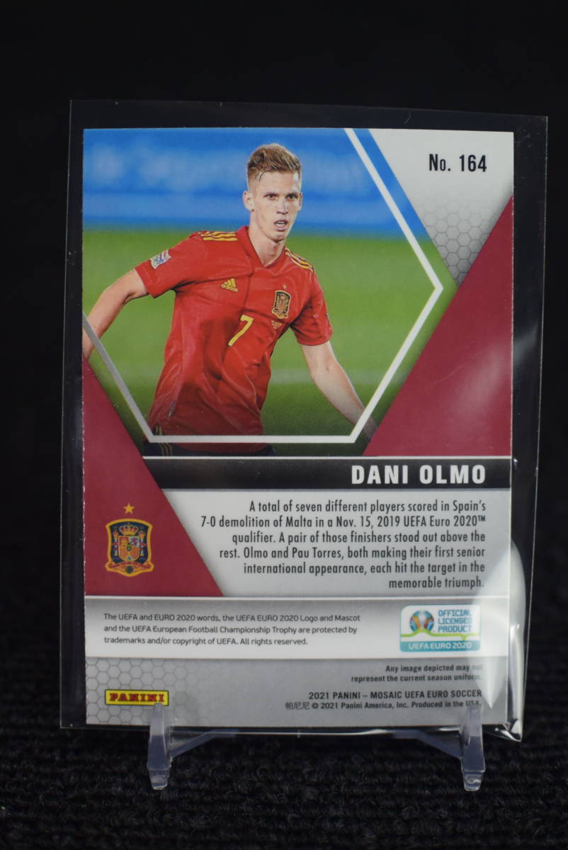 2020-21 Panini Mosaic Dani Olmo ダニ オルモ ワールドカップ サッカー ルーキー カード FIFA Spainの画像2