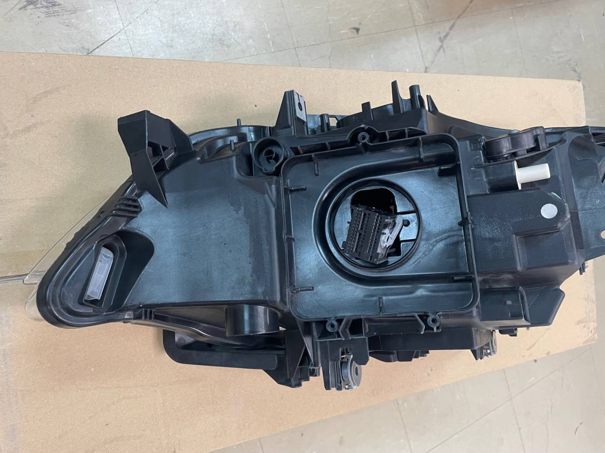 純正◆BMW 2シリーズ　F22LCI◆右LEDヘッドライト◆6311.7469.786◆ 中古品_画像9