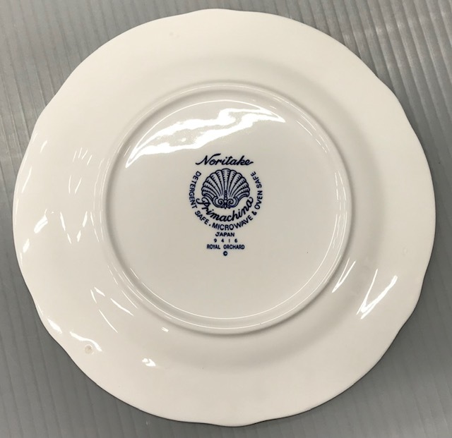 あ//J6338【未使用・保管品】Noritake　ノリタケ　ロイヤルオーチャード　パーティーセット　大皿1点　小皿５点　ケーキ皿_画像6