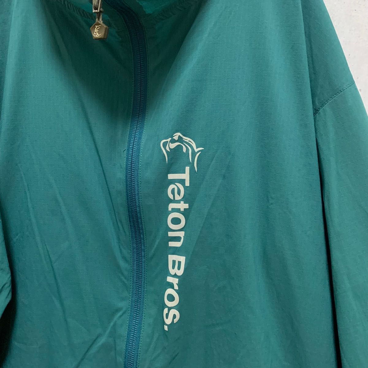 Teton bros. ティートンブロス ナイロンパーカーMグリーン
