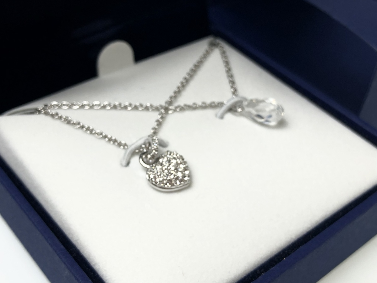 正規品販売! 未使用 スワロフスキー SWAROVSKI ハート 雫 2連 ネックレス シルバーカラー YAS-5098 ネックレス、ペンダント、チョーカー 正規品販売! 未使用 スワロフスキー SWAROVSKI ハート 雫 2連 ネックレス シルバーカラー YAS-5098 ネックレス、ペンダント、チョーカー