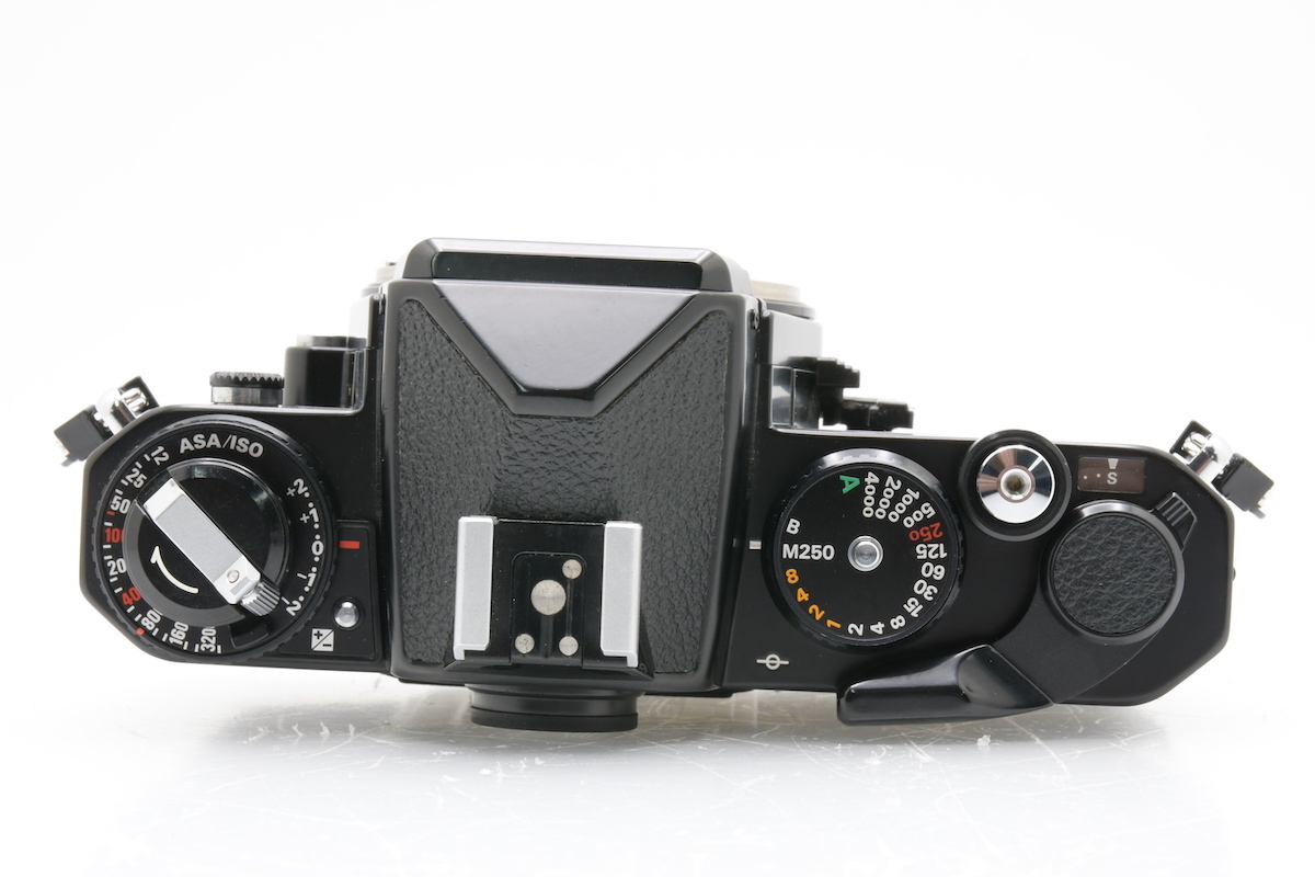 Nikon FE2 ブラック ボディ ニコン MF一眼レフ フィルムカメラ 箱 説明 