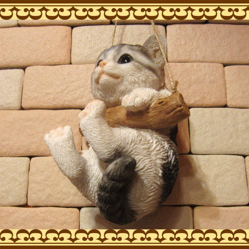 猫　置物　リアルな猫の置物　ブランコキャット　グレー　フィギア　ネコのオブジェ　ガーデニング　玄関先　陶器　茶とら_画像4