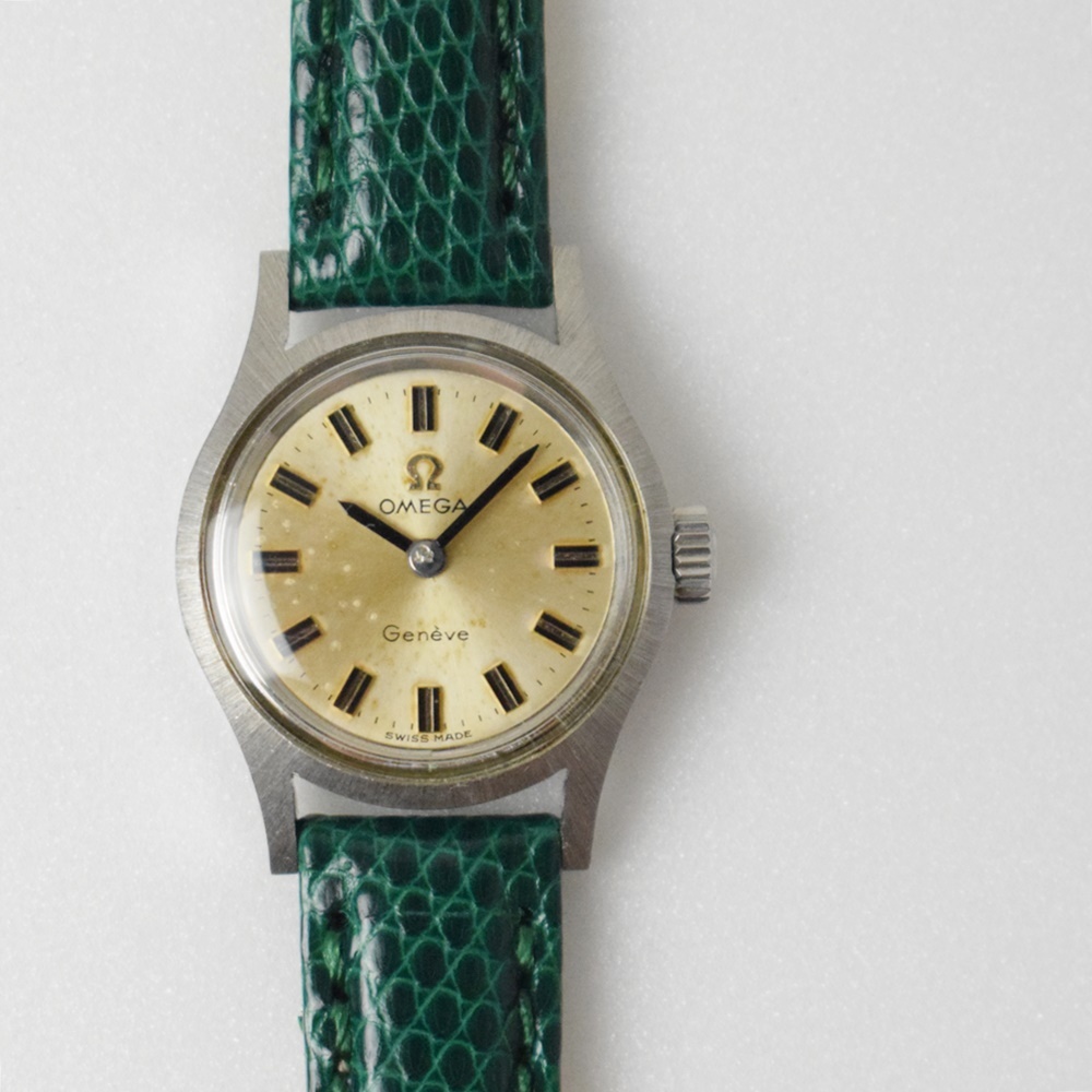 1970's OMEGA オメガ ジュネーヴ 腕時計 シャンパンカラー エイジングダイアル 手巻き アンティーク ヴィンテージ メンテナンス済 cal.620