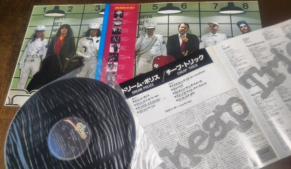 (初回限定版) CHEAP TRICK / DREAM POLICE チープ・トリック / ドリーム・ポリス 国内盤帯付 [渋谷陽一ピクチャーシートなど付属品完備]_画像2