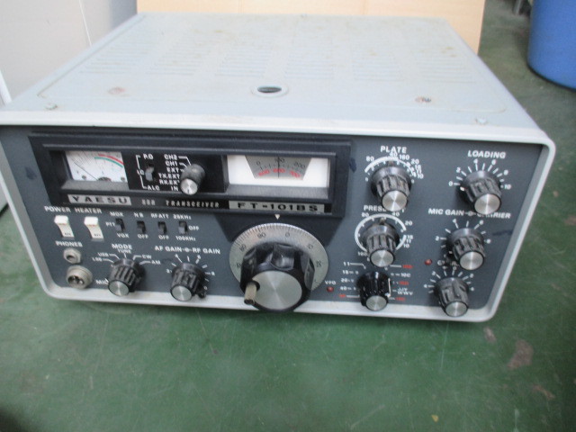 YAESU/ヤエス FT‐101BS トランシーバー 無線機　電源OK　(BS)_画像1