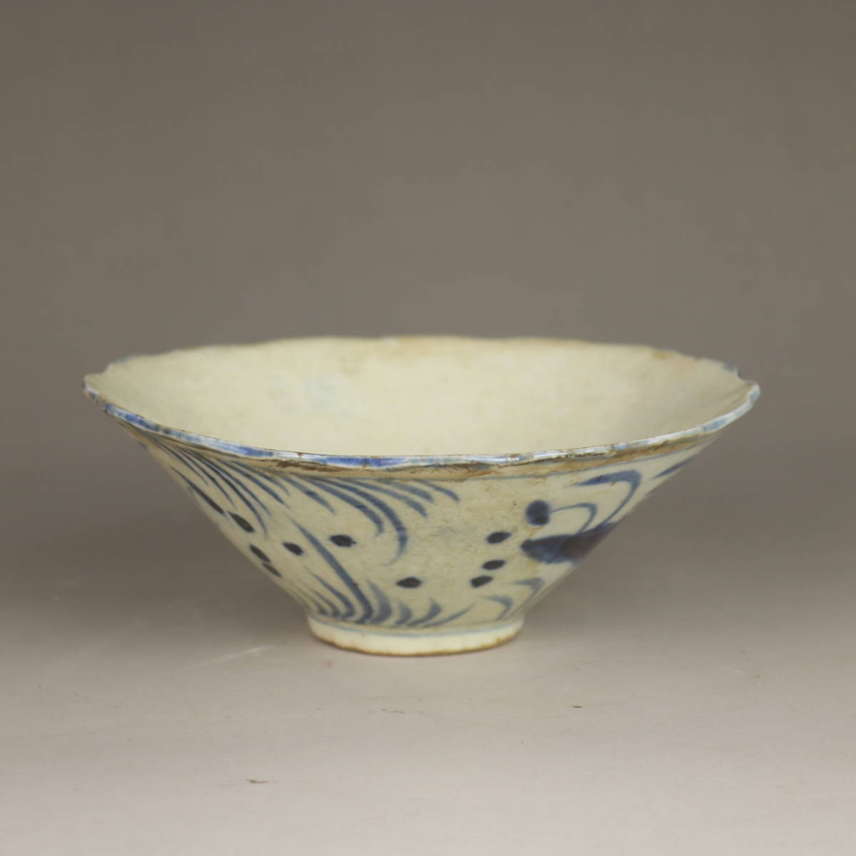 再再販! 清代 染付 手絵 蓮花紋古磁斗笠碗 清 - mykidspotential.com