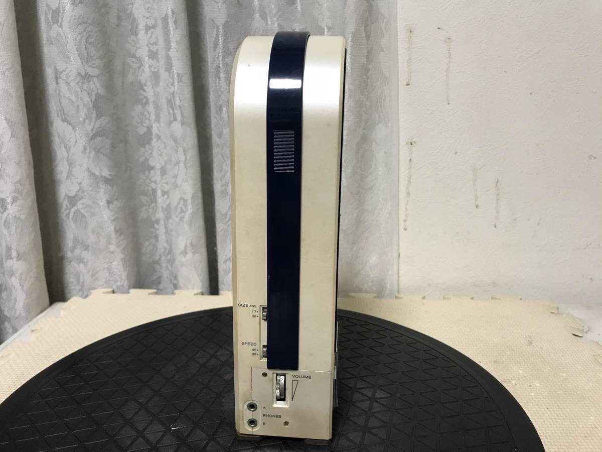 M0952 SONY PS-F9 ポータブルレコードプレーヤー ジャンク品 M0952 SONY PS-F9 ポータブルレコードプレーヤー ジャンク品