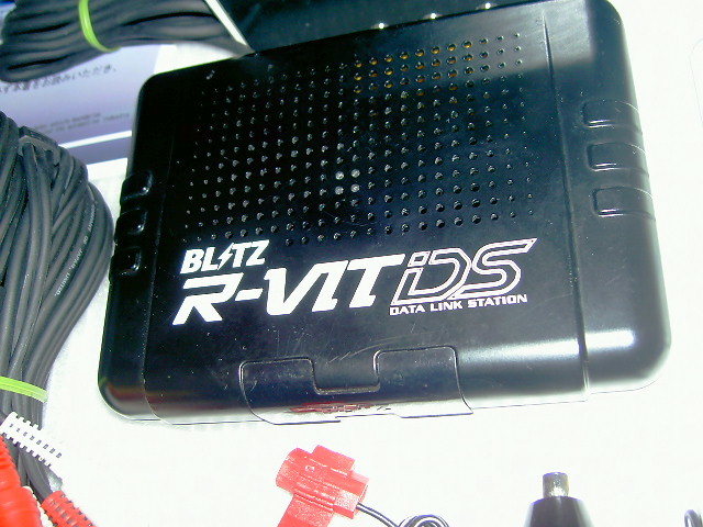 R-VIT FLASH DS ★BLITZ マルチデータ ブースト 水温 油温 燃費 車速 タコ OBDⅡ I/F ユニット 故障 診断 R-FIT HKS 端子 4.1 3.1 2.1 1.1_本体アップ。