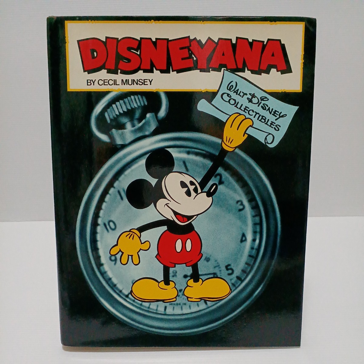 DISNEYANA Walt Disney Collectibles　BY CECIL MUNSEY　ディズニー　洋書_画像1