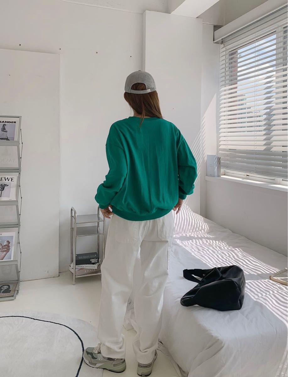 再入荷 MAISON レタリングスウェットトレーナー 韓国ブランド