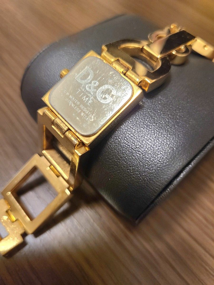 ドルチェ＆ガッバーナ ウォッチ D&G TIME WATCH ブレスレットアクセサリー腕時計 ゴールド