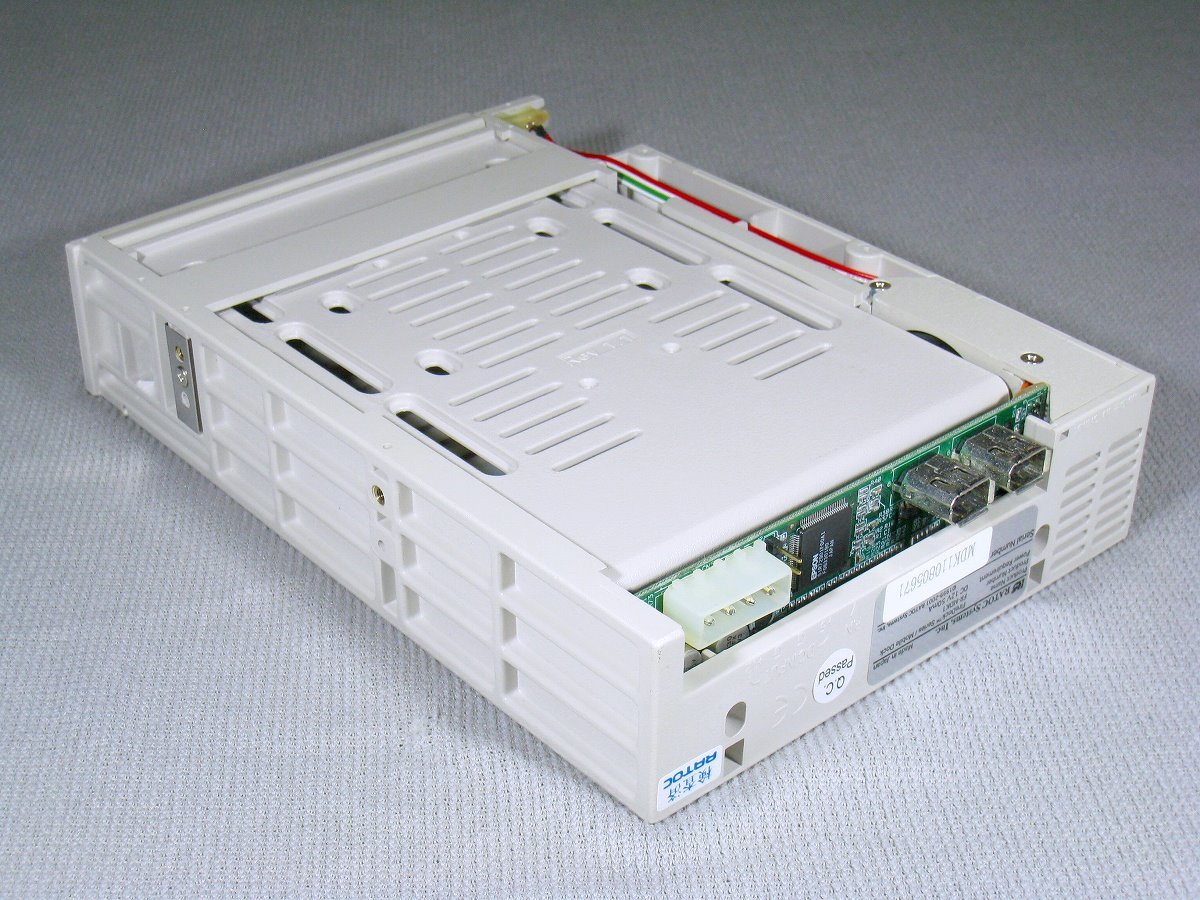 【中古】ラトックシステム IEEE1394 リムーバブルケース 5インチベイ内臓 FR-MDK1_画像5