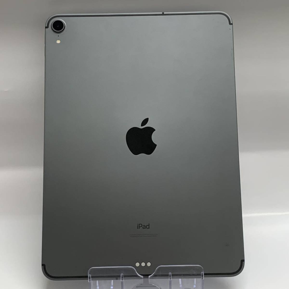 Apple　iPad Pro 11インチ　第1世代　64GB　Apple版SIMフリー　スペースグレイ　リモートマネージメントロック　ジャンク品_画像2