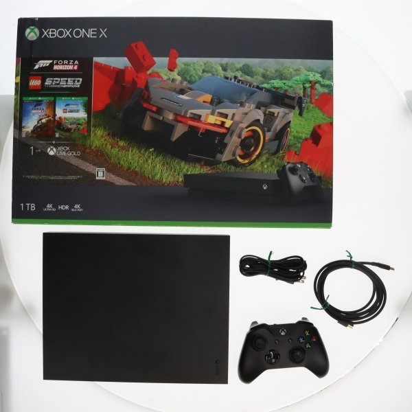 【訳あり】XboxOne X本体 1TB (Forza Horizon 4/Forza Horizon 4 LEGO Speed Champions 同梱版) 60011271_画像1