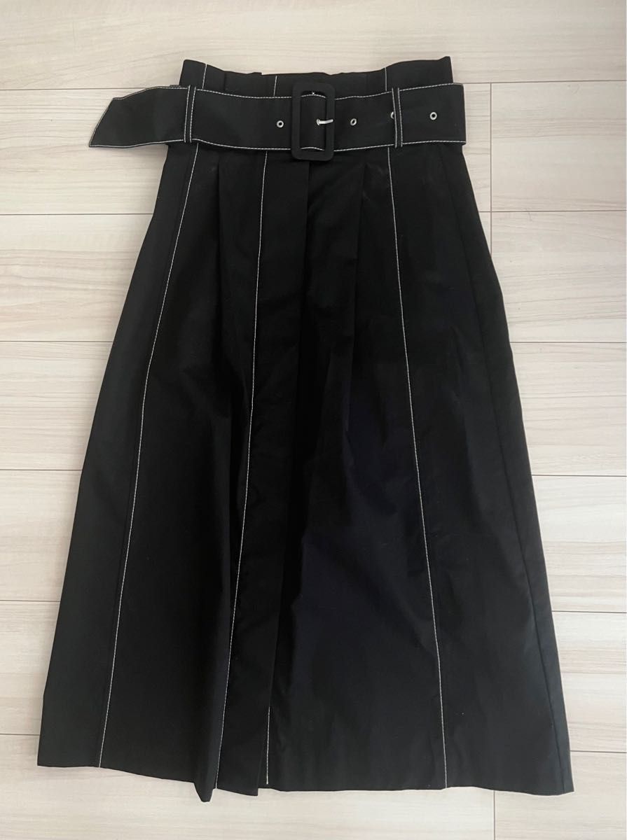 ZARA ザラ スカート スリット入りスカート ベルト付き ブラック 黒