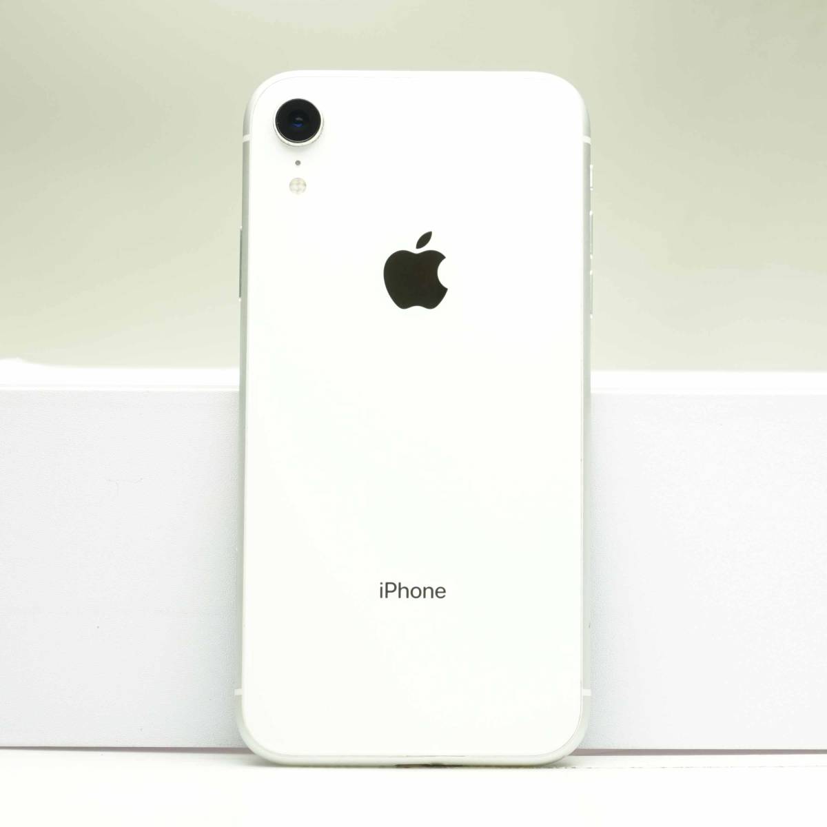 iPhone XR 64GB ホワイト MT032J/A SIMフリー 訳あり品 中古本体 白