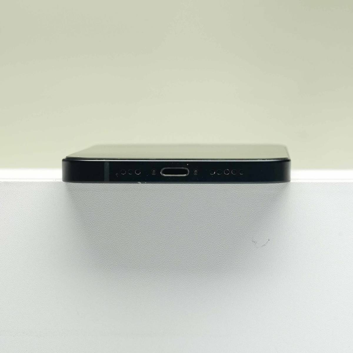 半額】 iPhone 12 白ロム 中古本体 訳あり品 SIMフリー MGHU3J/A