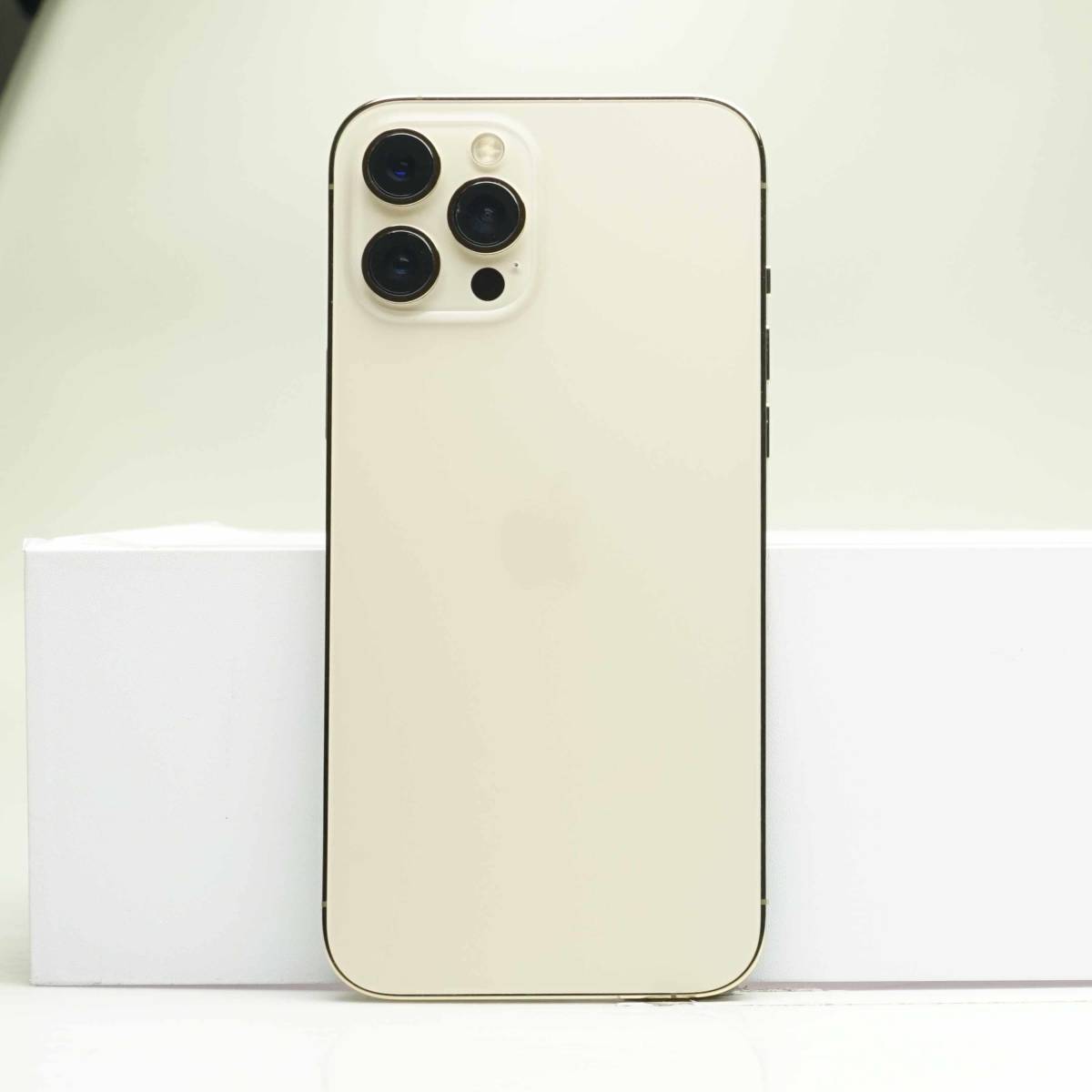 iPhone 12 Pro Max 256GB ゴールド MGD13J/A SIMフリー 訳あり品 本体