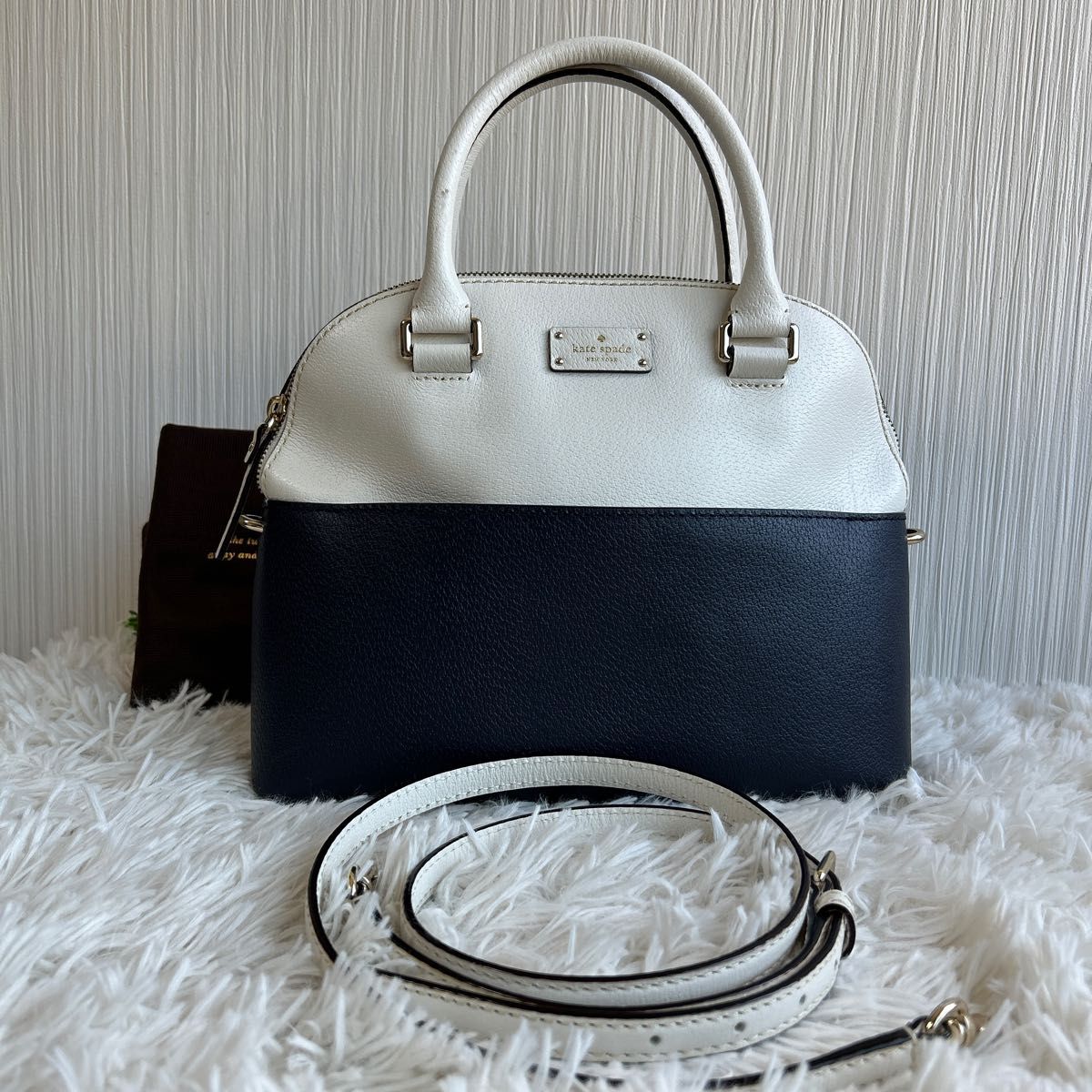 kate spade NEWYORK 2way ハンドバッグ　ショルダーバッグ　レザーバッグ　ホワイト×紺色