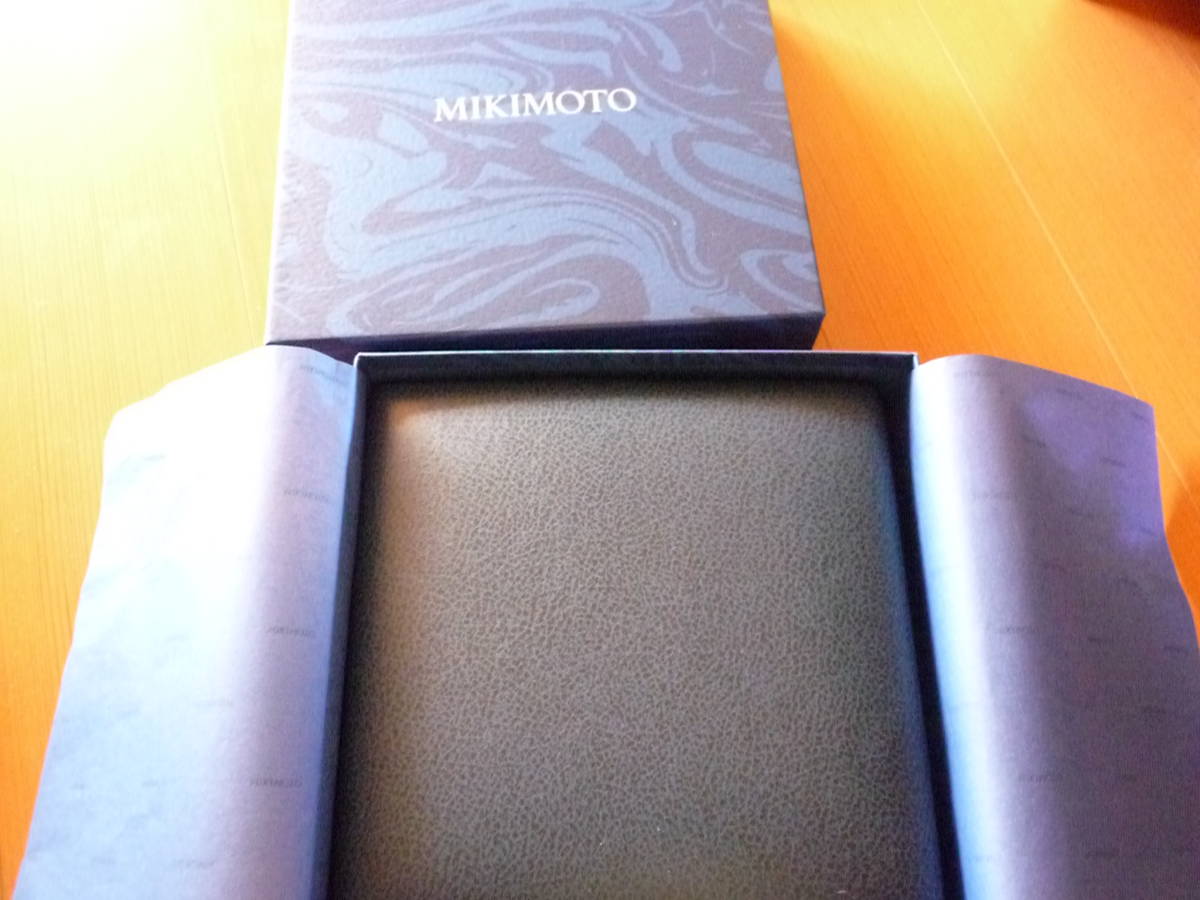  Mikimoto ... pearl necklace & earrings 