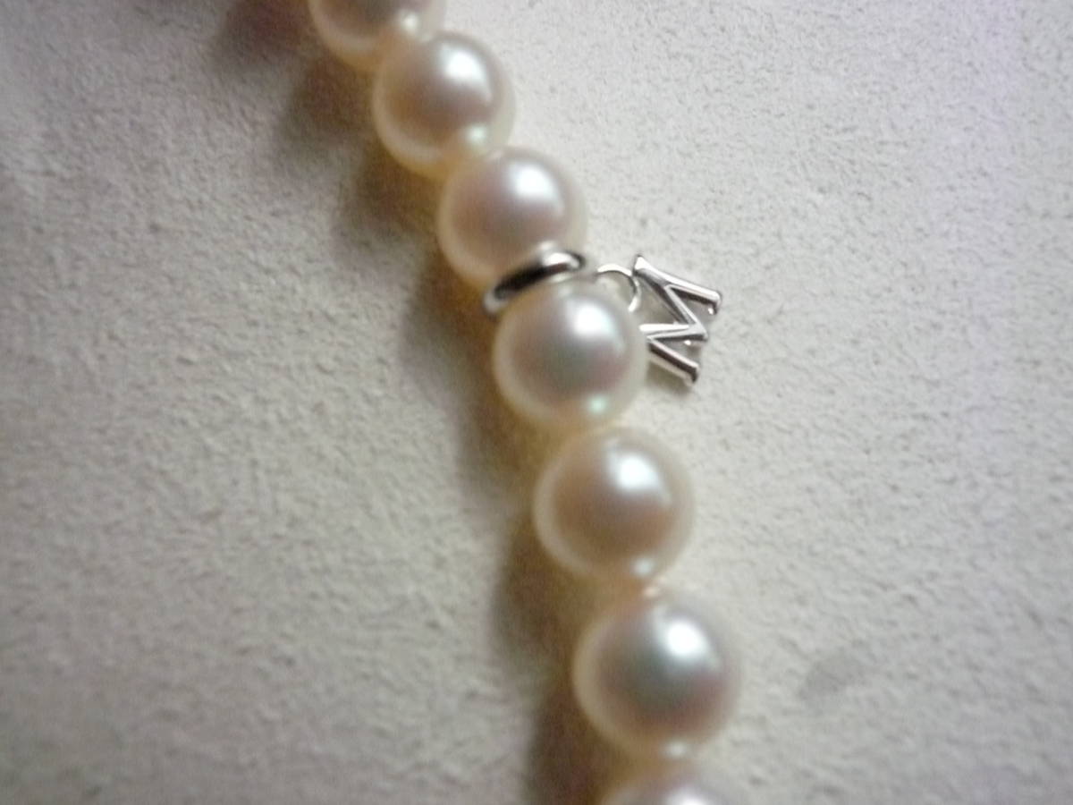  Mikimoto ... pearl necklace & earrings 