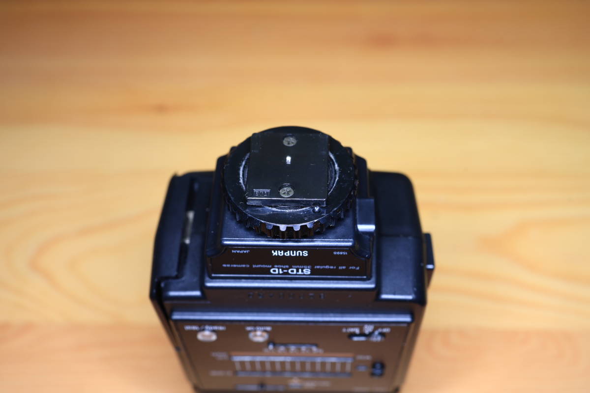 【動作中】サンパック・マクロリングストロボ　（SUNPAK auto DX 12R）_画像6