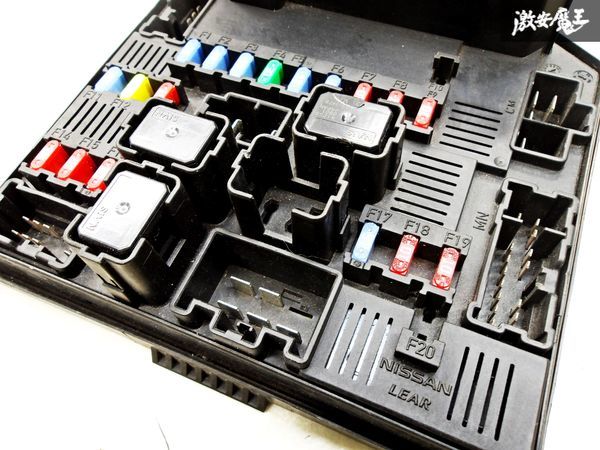 日産 純正 KNJ10 デュアリス キャシュカイ 純正エンジンリレー