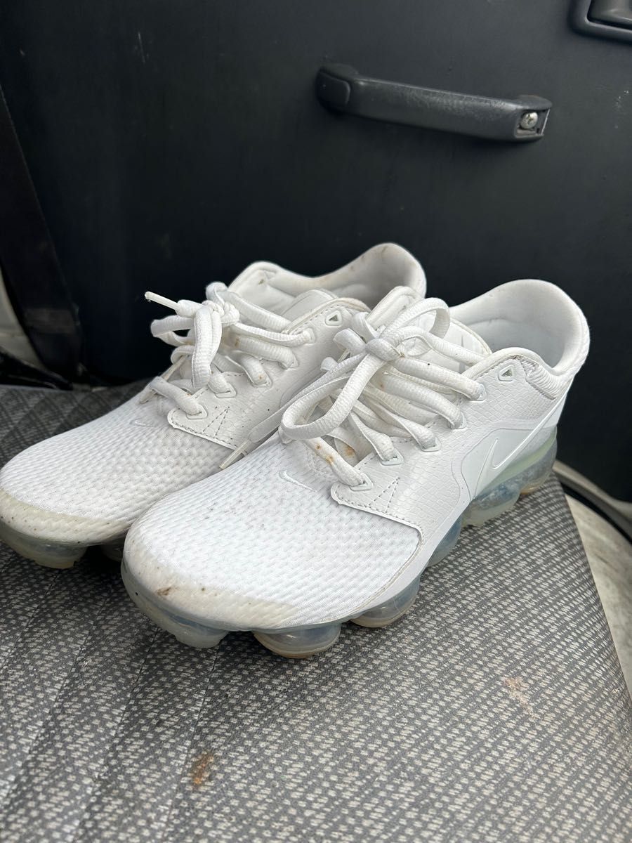 NIKE ナイキNIKE AIR VAPORMAX ホワイト 27 5センチ｜PayPayフリマ