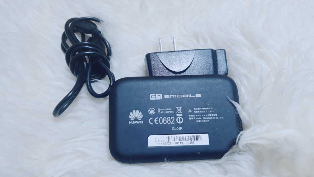 イーモバイルPocket Wi-FiLTE GL04P HUAWEI ルーター　シムフリーSIMフリー EMOBILE GL04P HUAWEI イーモバイル _画像2