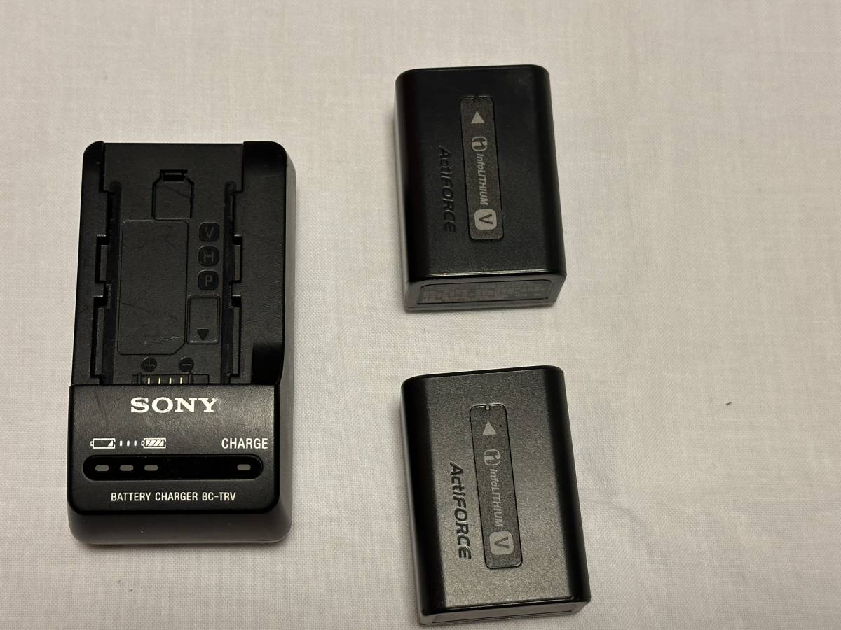 SONY HDR-CX680 ホワイト（2023製造）+チャージャー BC-TRV+バッテリーパック NP-FV50A　美品　バッテリー2個セット！_画像6