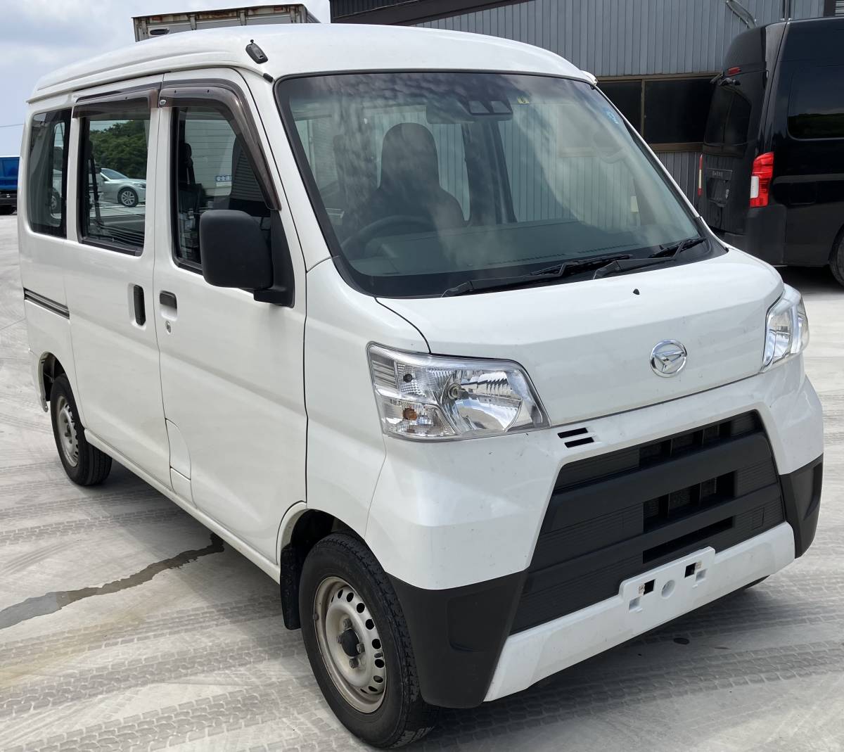 30 -Year Hijet Van Special SA3 320 Final Leaseup 166 000 км белой накладной консоли