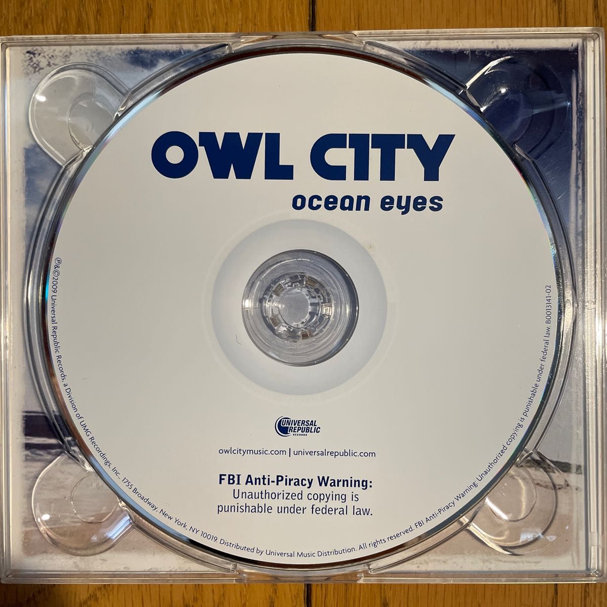 OWL CITY      ocean eyes