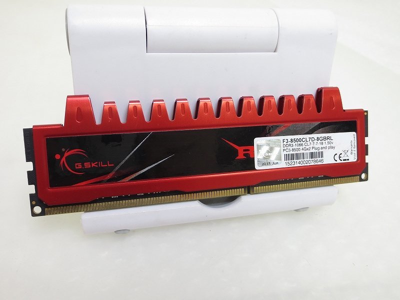 PK13055R★G.SKILL★メモリーカード 4GB★DDR3-1066★F3-8500CL7D-8GBRL PC3-8500 動作保証付_画像1