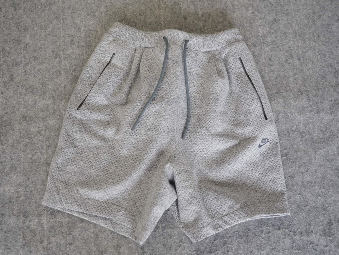 送料510円～◆新品◆NIKE◆ナイキ◆裏起毛◆NSW TECH PACK SHORTS◆テックショーツ ハーフパンツ◆2XL_画像1